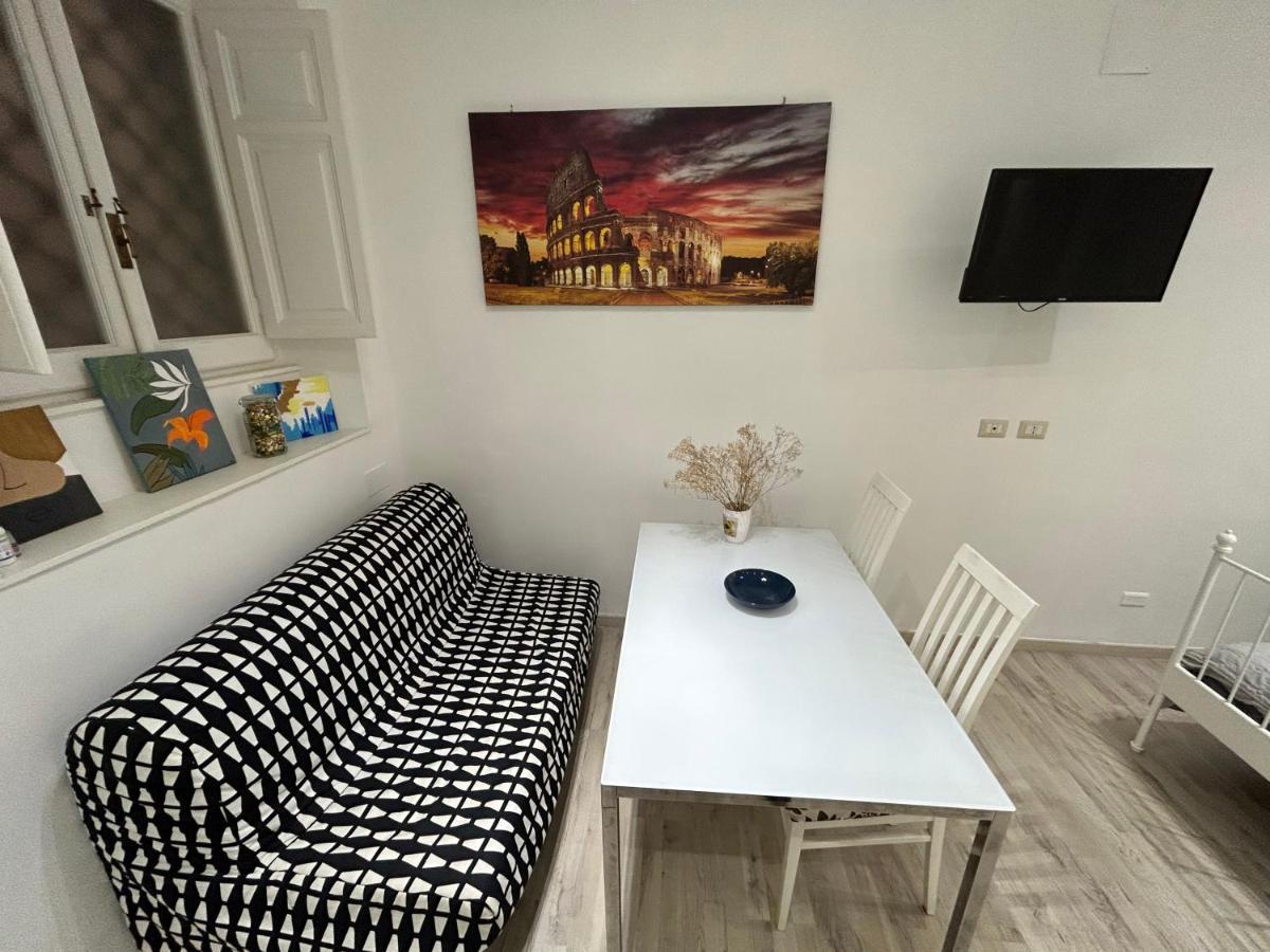 Urbe - Delizioso Appartamento Quartiere Coppede Rome Bagian luar foto