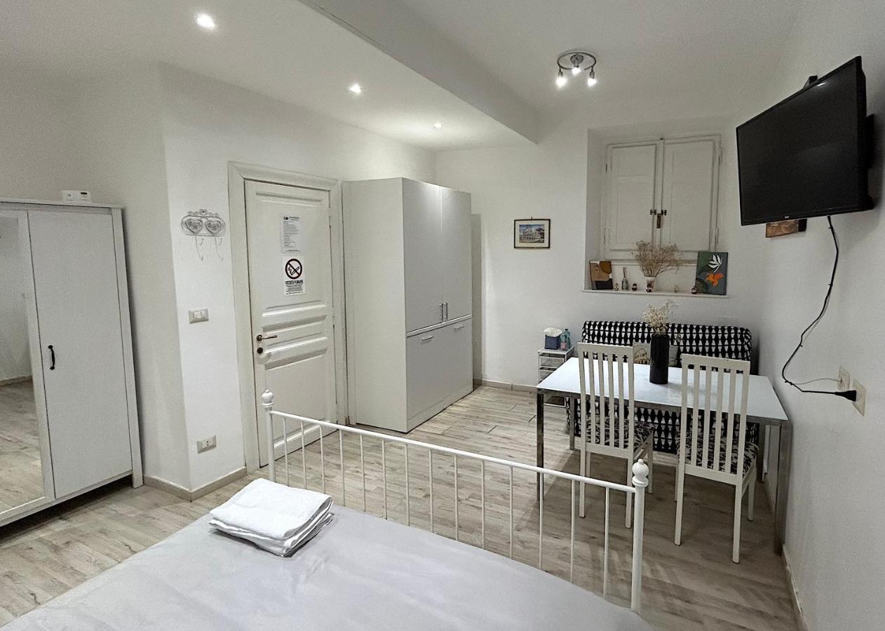 Urbe - Delizioso Appartamento Quartiere Coppede Rome Bagian luar foto
