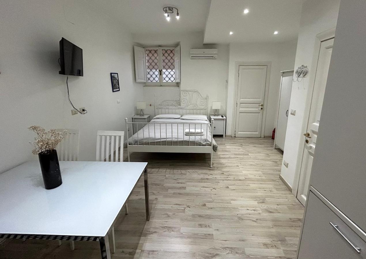 Urbe - Delizioso Appartamento Quartiere Coppede Rome Bagian luar foto