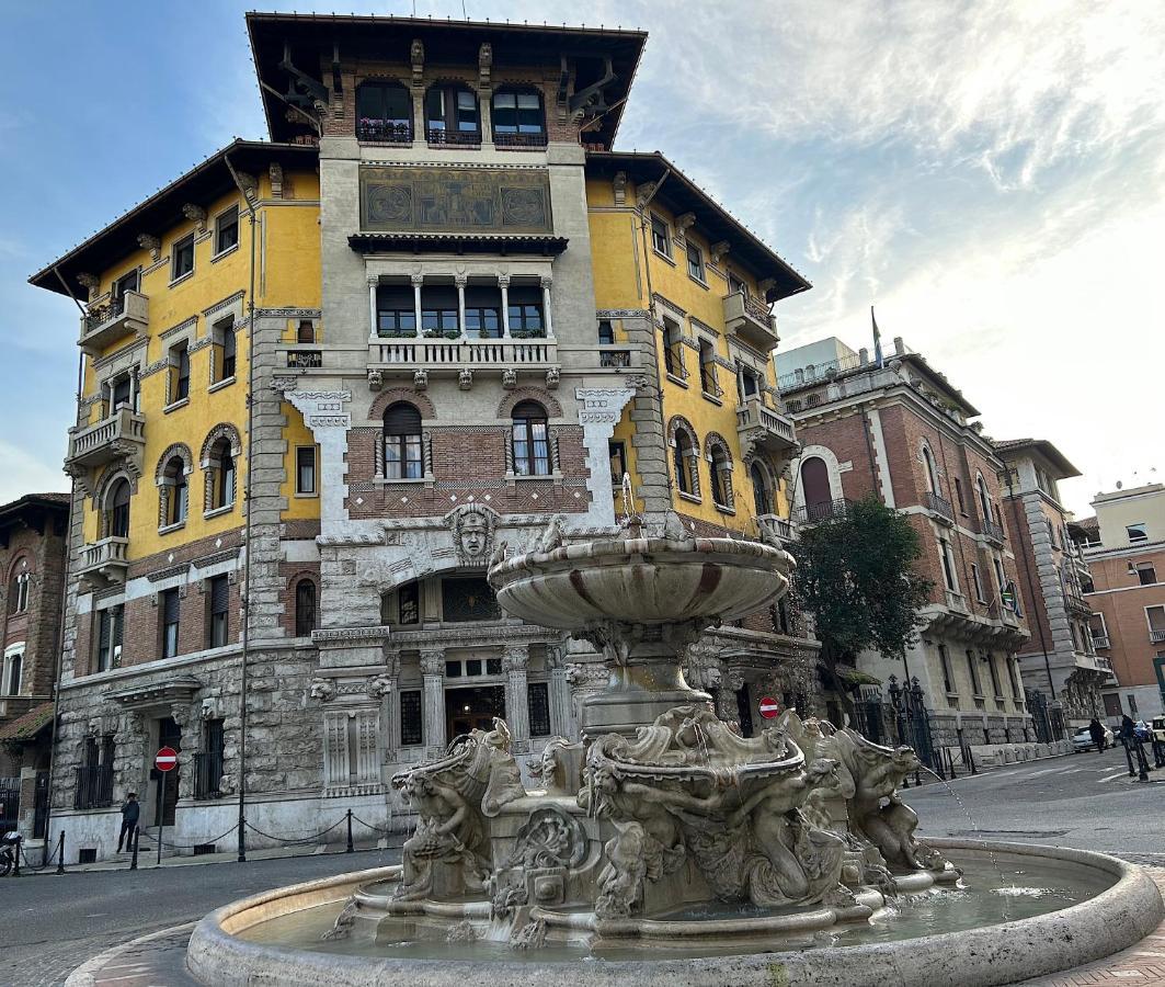 Urbe - Delizioso Appartamento Quartiere Coppede Rome Bagian luar foto